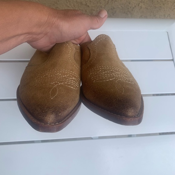 Patricia Nash slip on mules brown tan suede size 6 - Picture 9 of 15